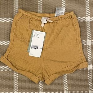 NWT H&M shorts 18-24 months